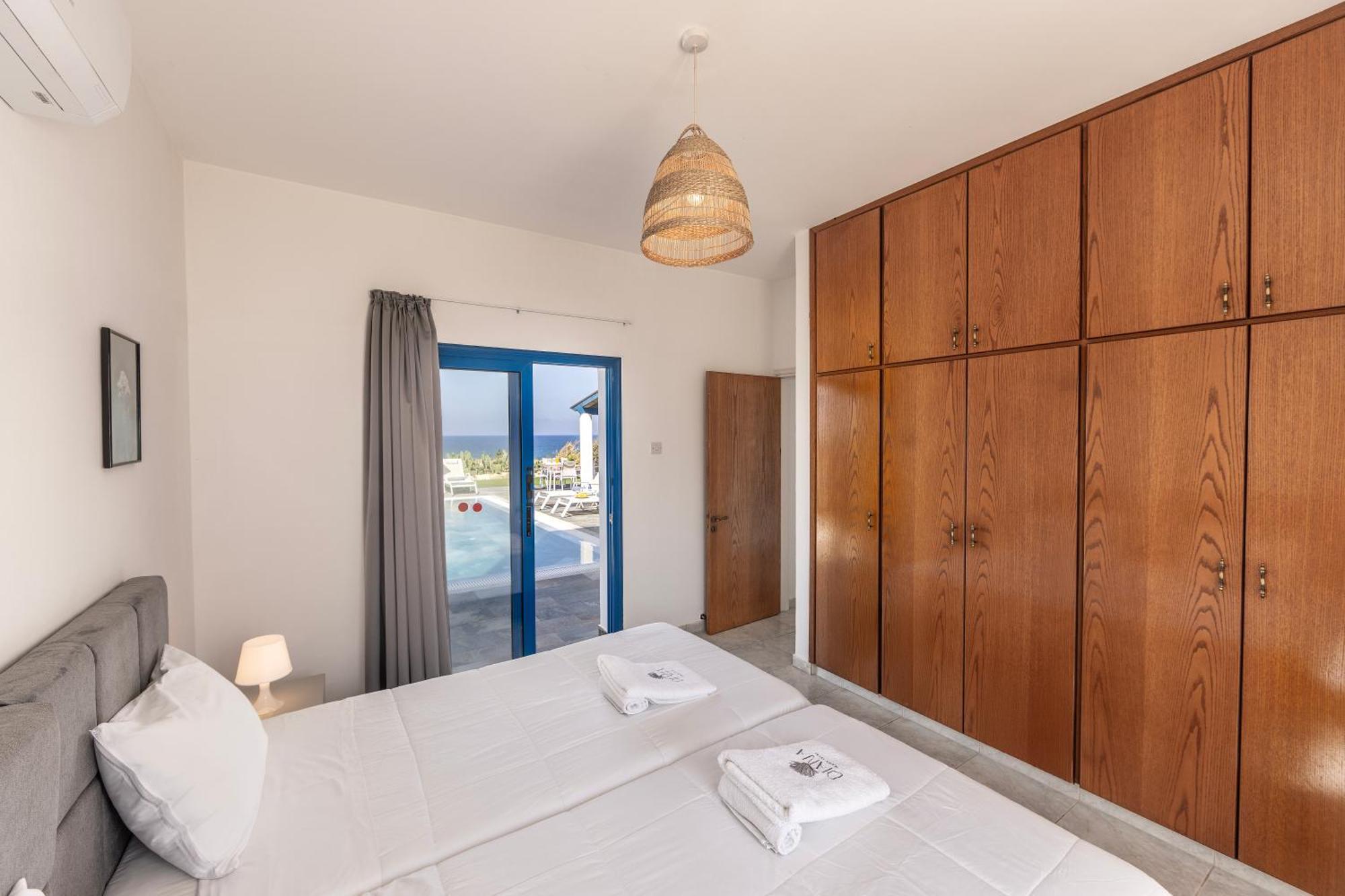 Diana Seaside Villas Pomos Bagian luar foto