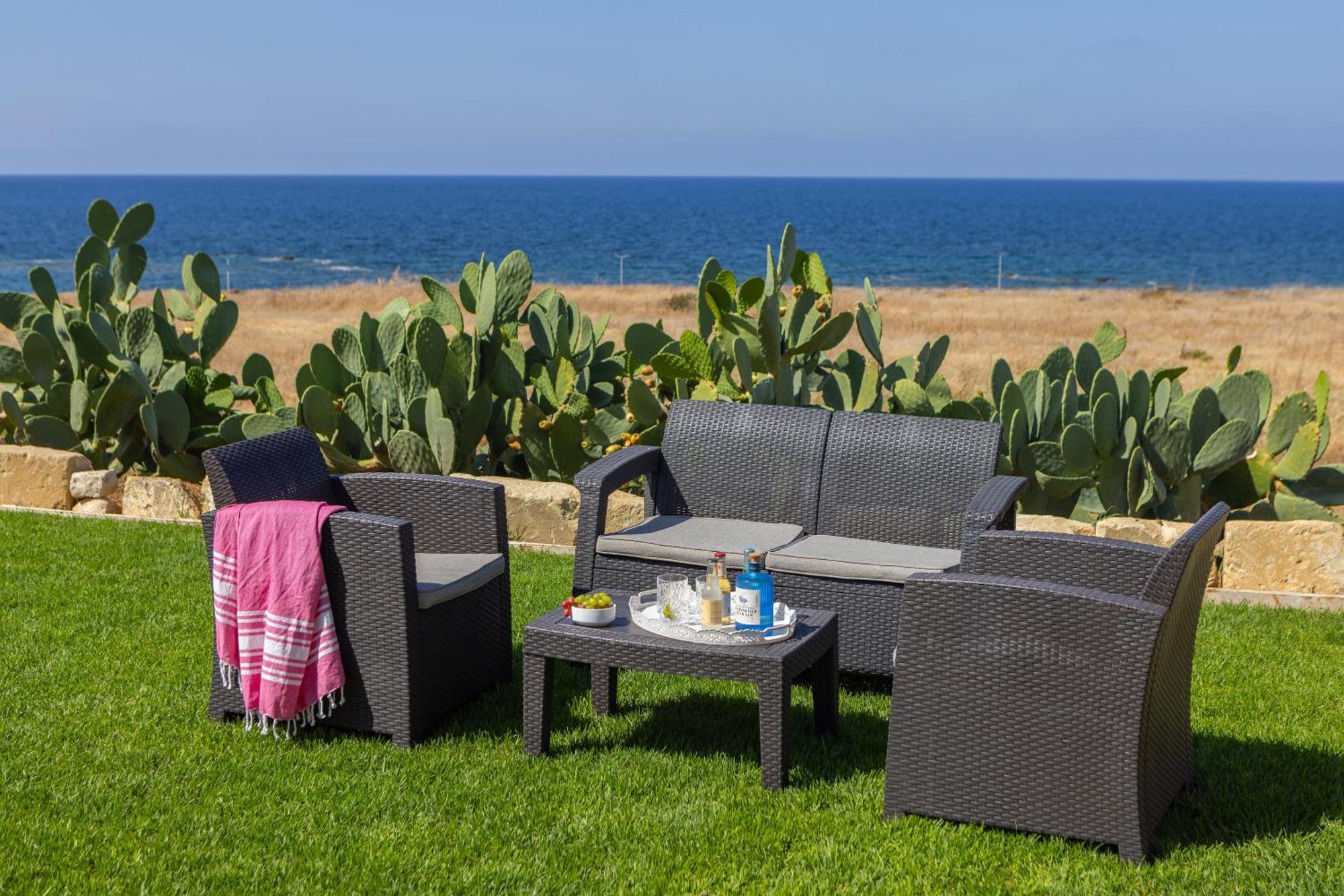 Diana Seaside Villas Pomos Bagian luar foto