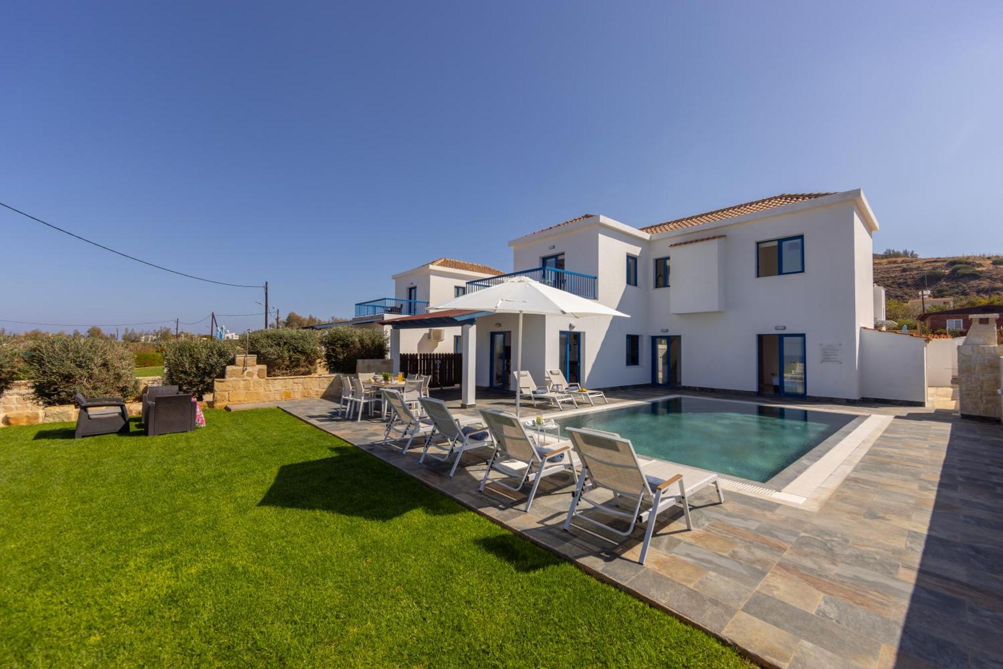 Diana Seaside Villas Pomos Bagian luar foto