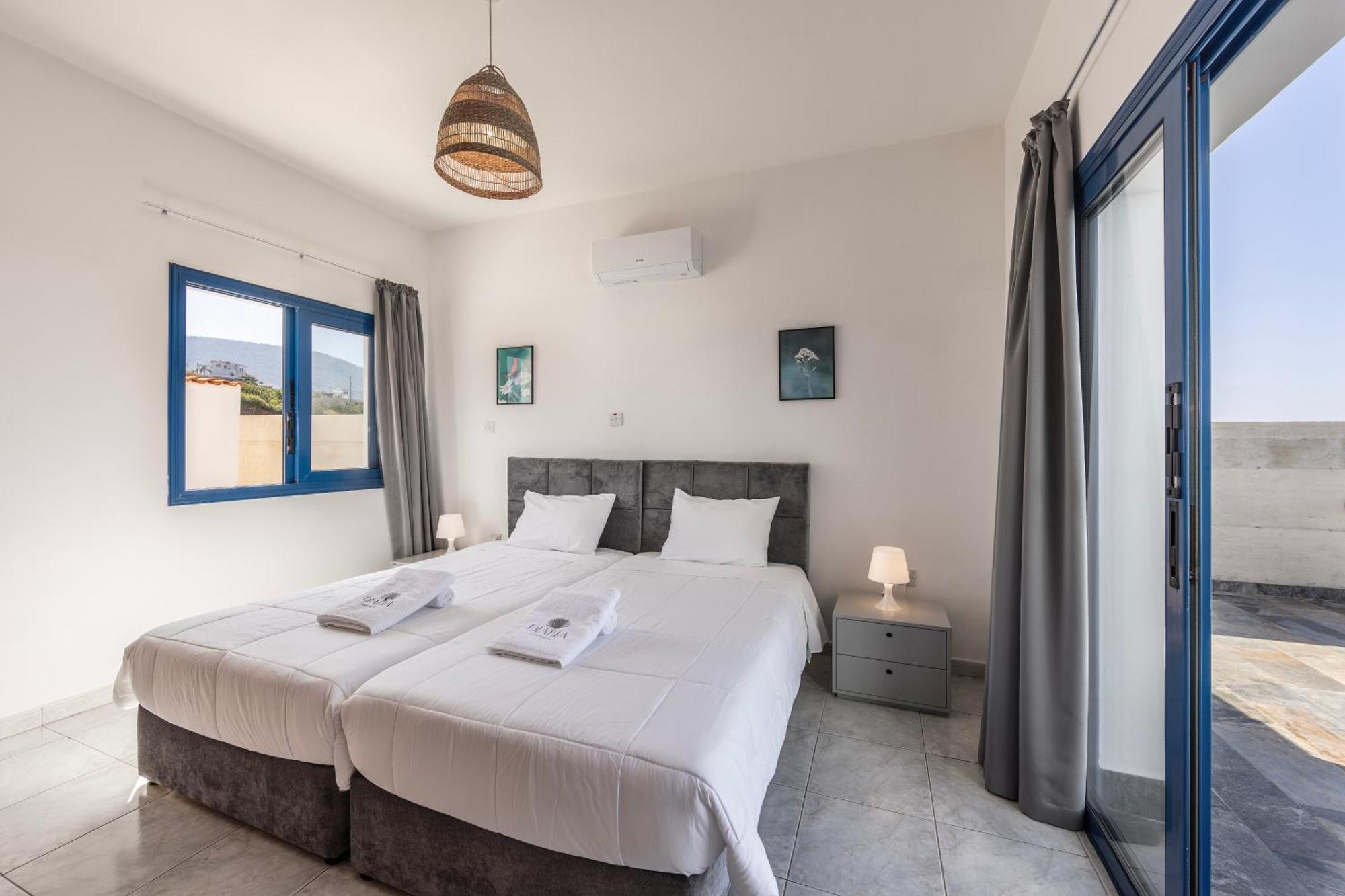Diana Seaside Villas Pomos Bagian luar foto