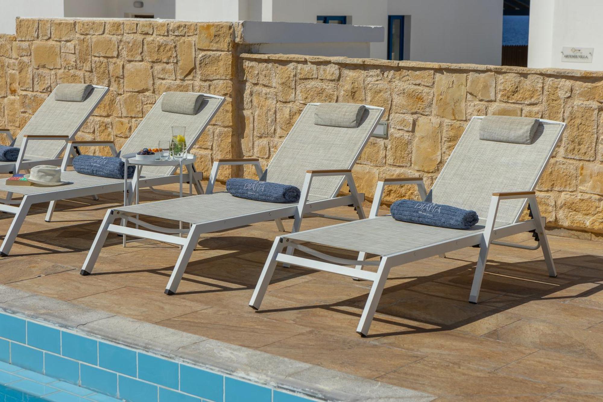 Diana Seaside Villas Pomos Bagian luar foto