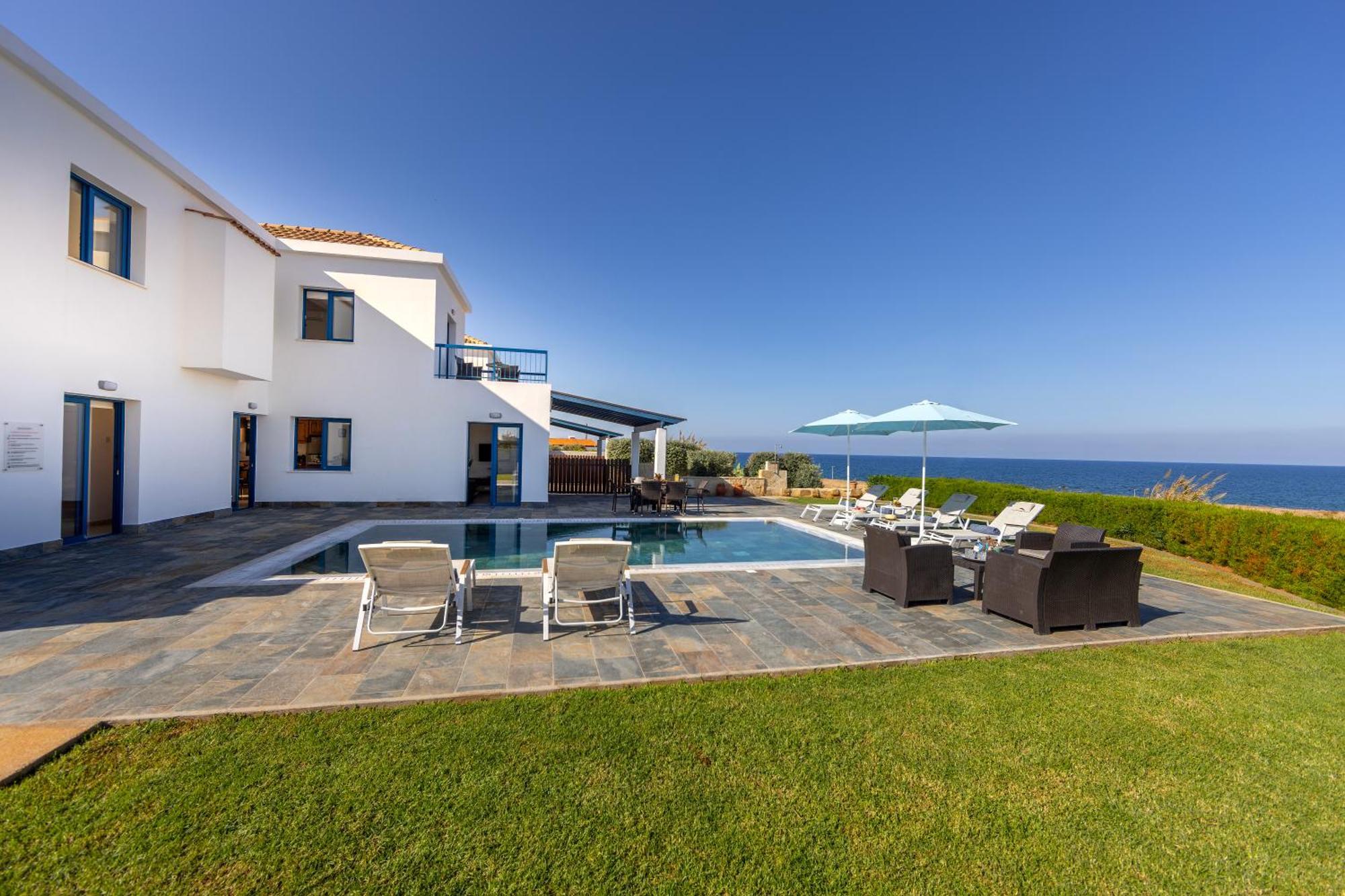 Diana Seaside Villas Pomos Bagian luar foto