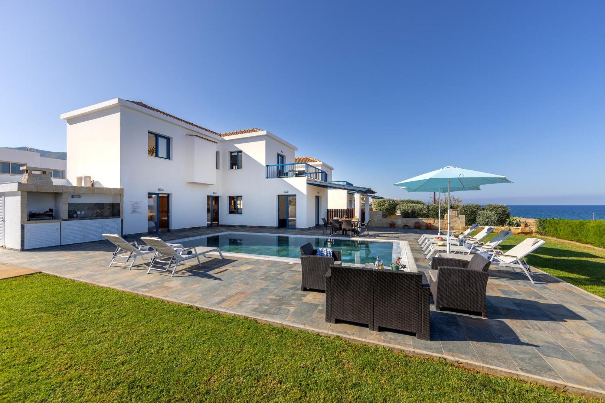 Diana Seaside Villas Pomos Bagian luar foto