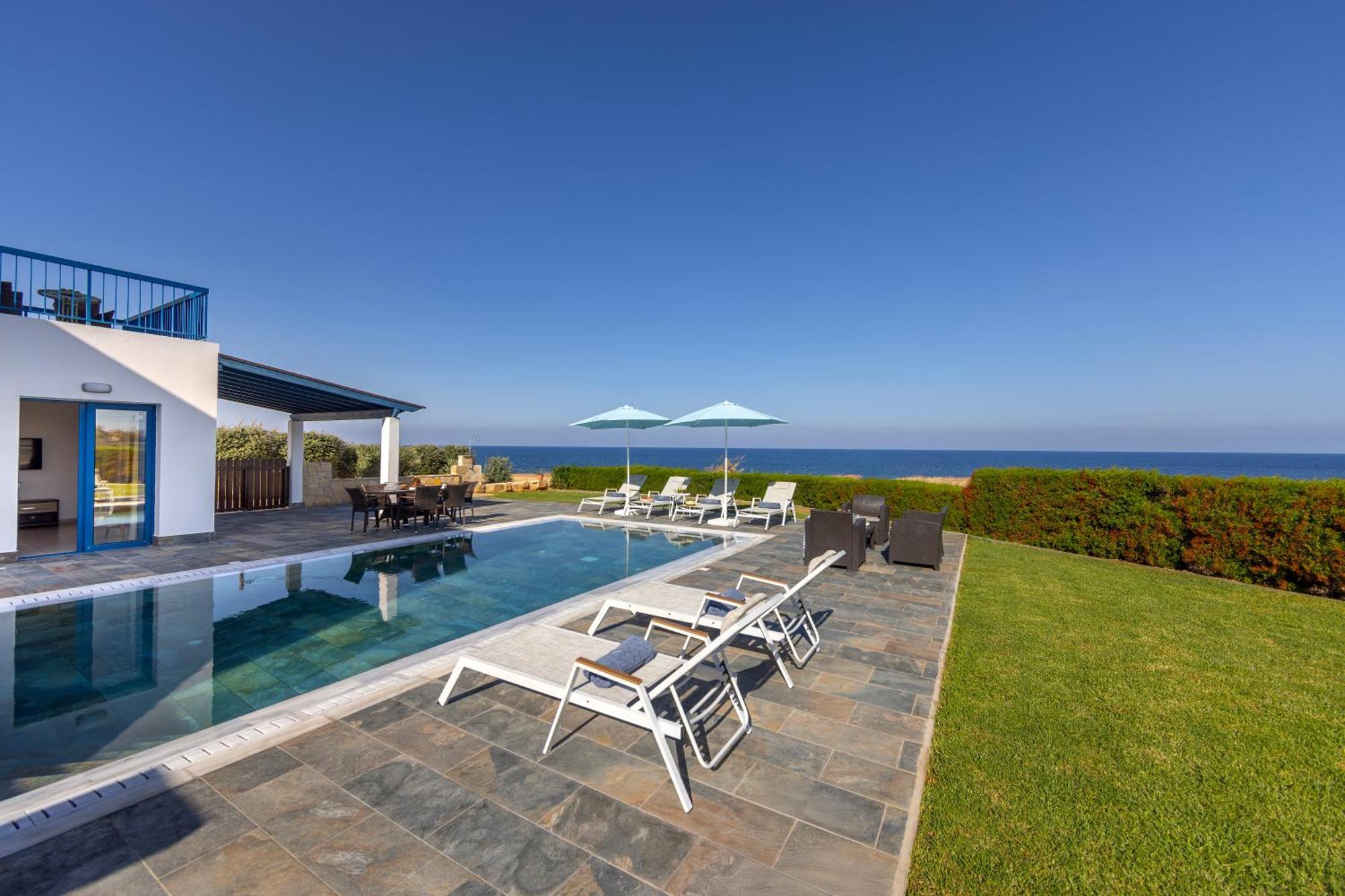 Diana Seaside Villas Pomos Bagian luar foto