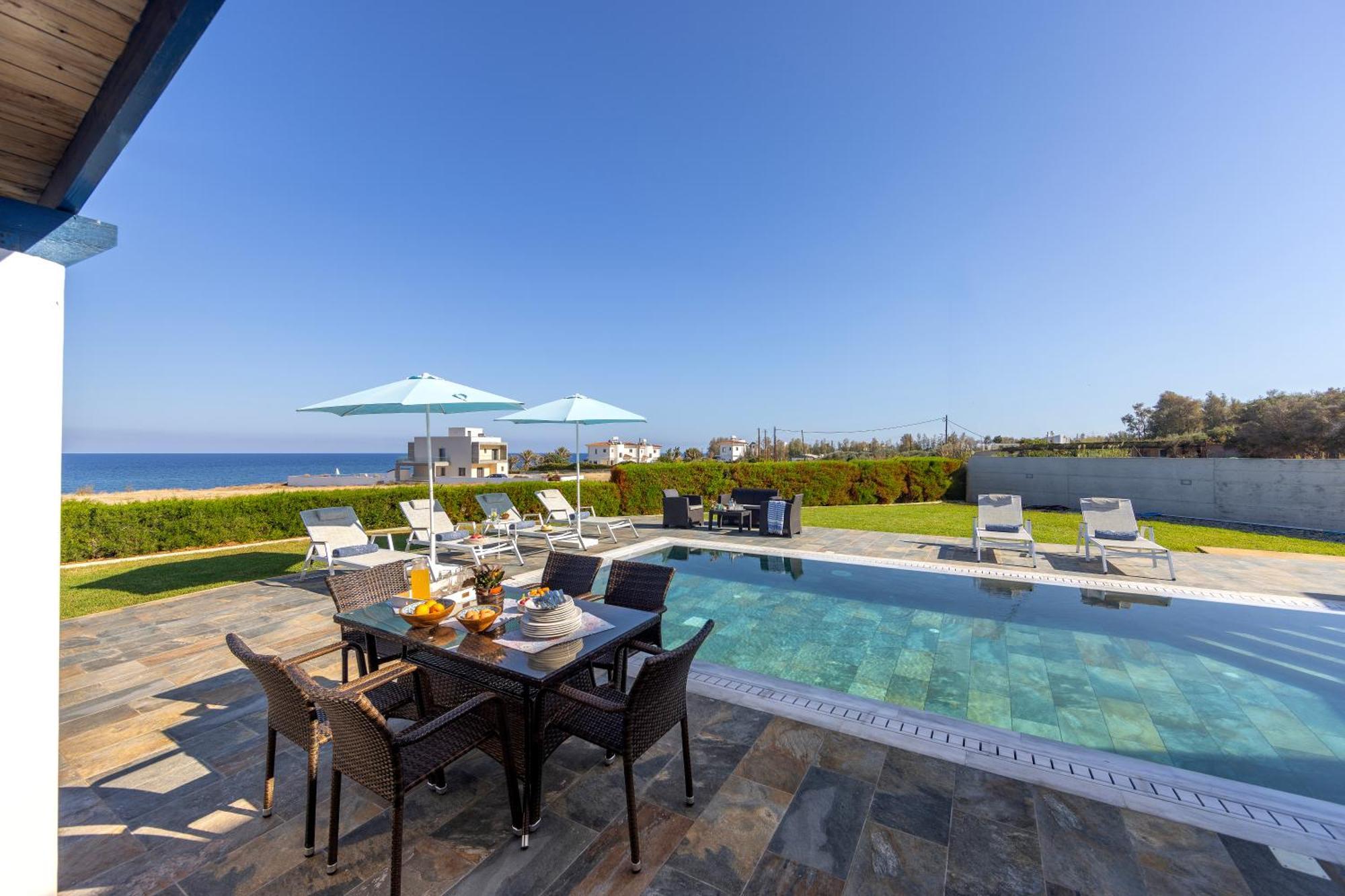 Diana Seaside Villas Pomos Bagian luar foto