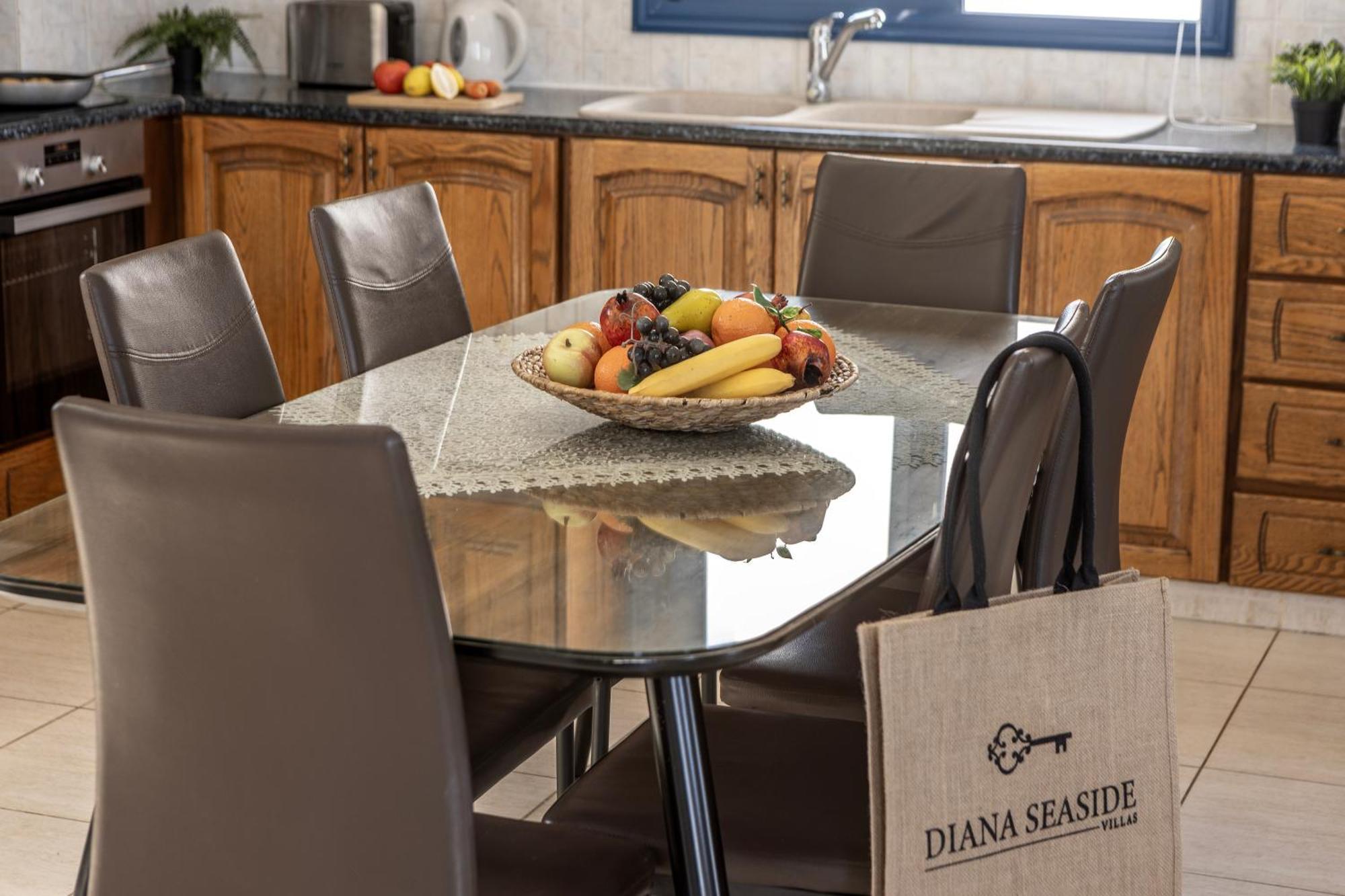 Diana Seaside Villas Pomos Bagian luar foto