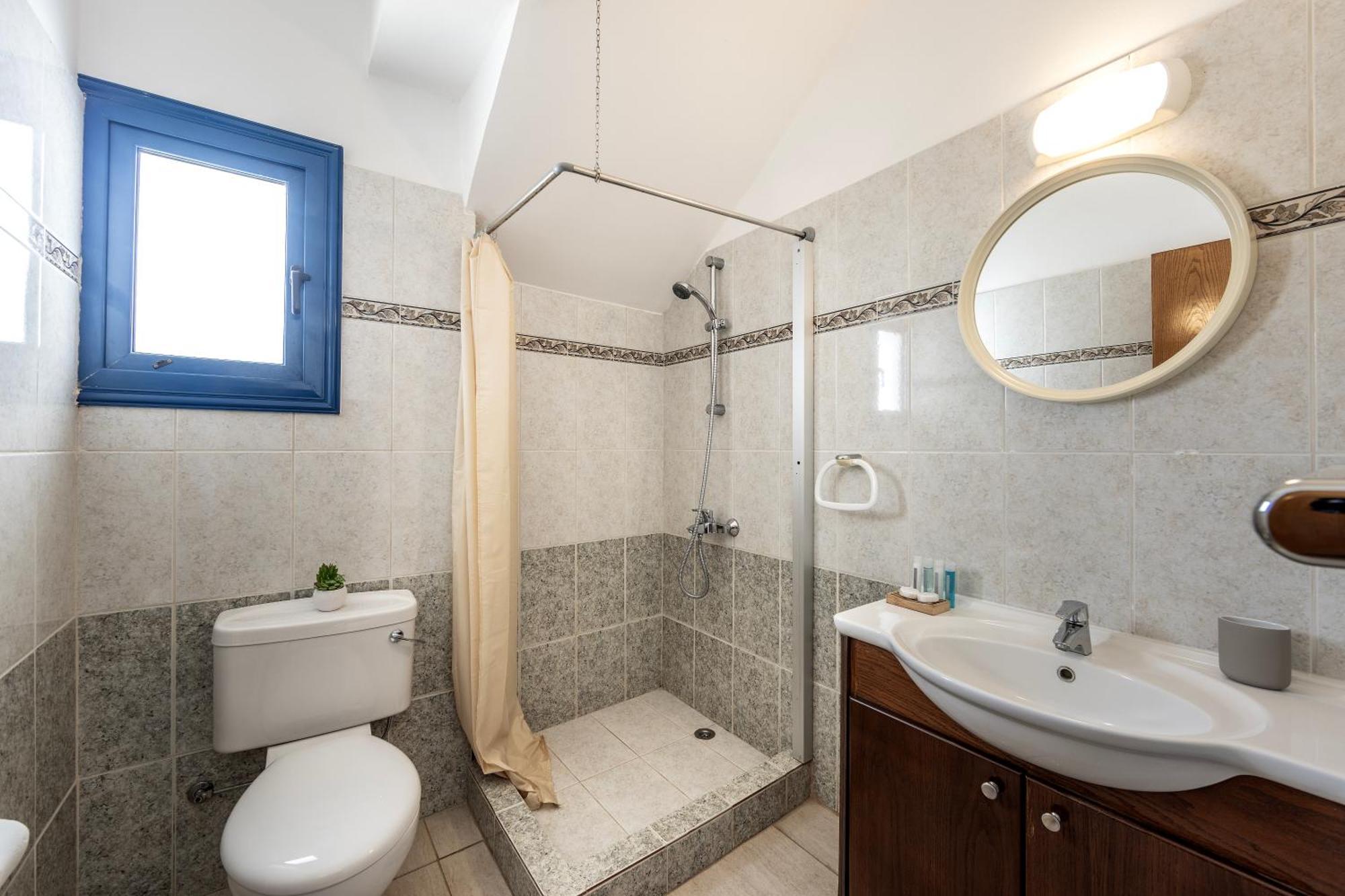 Diana Seaside Villas Pomos Bagian luar foto