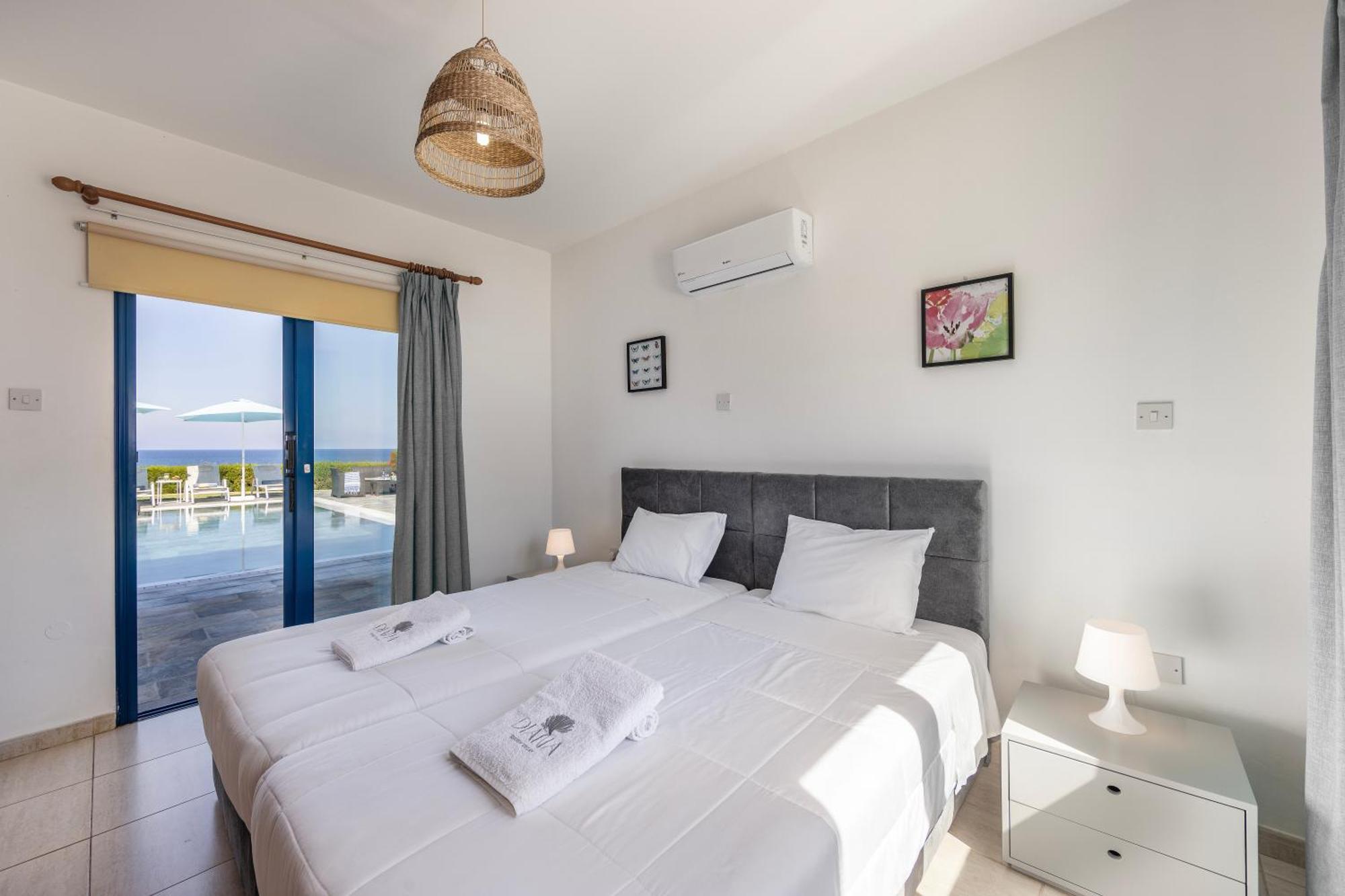 Diana Seaside Villas Pomos Bagian luar foto